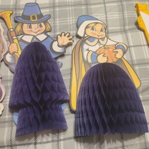 Vtg Beistle Thanksgiving pilgrim couple man woman honeycomb decorations 1984